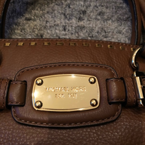 MK Hamilton large cognac Gold Trim Tote - Picture 2 of 9